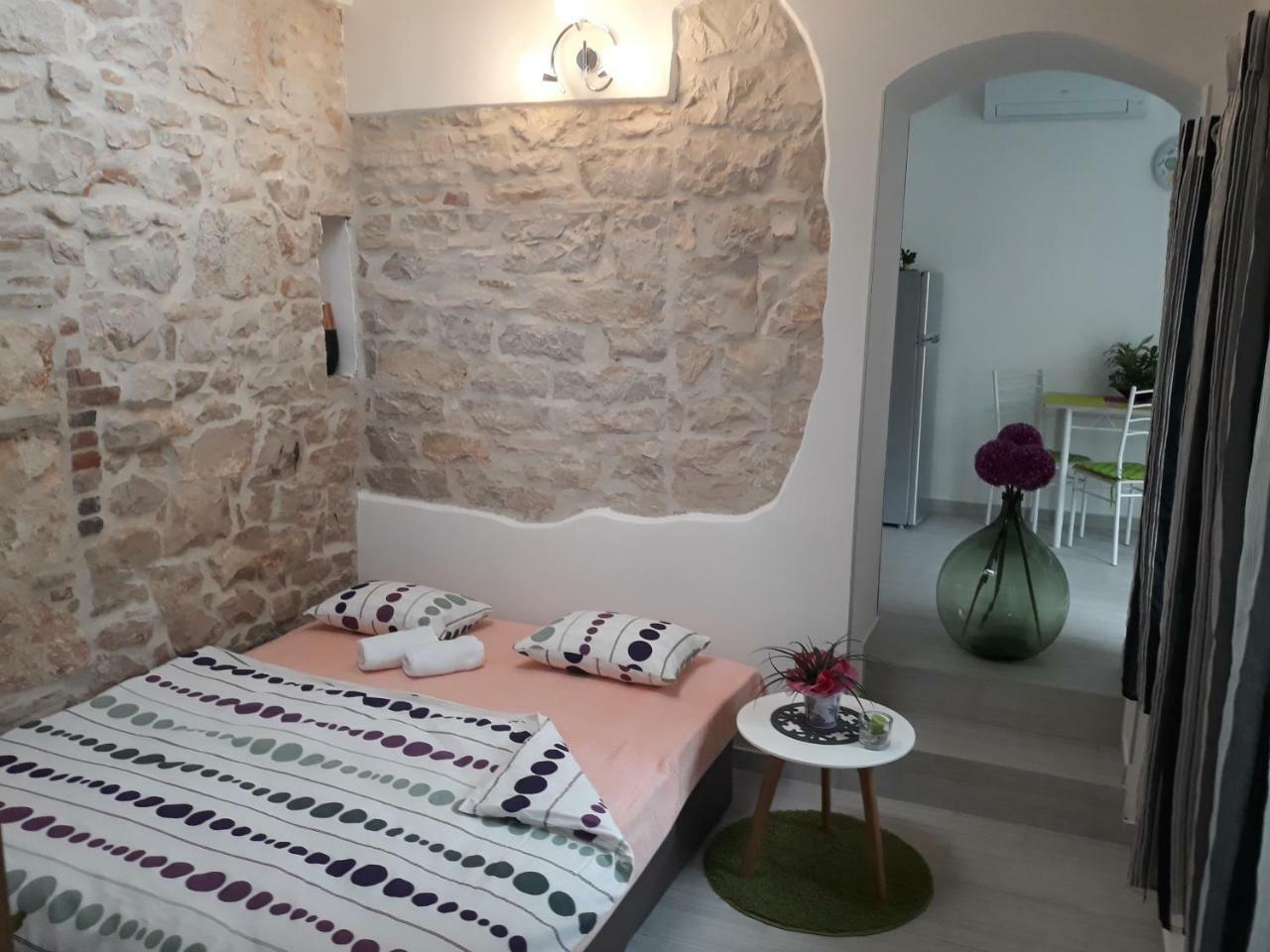 Amalia Apartment Umag Bagian luar foto